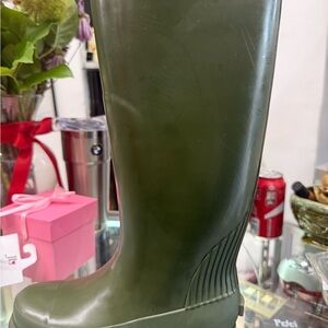 Sorel Olive Green Ribbed Sole Rain Boot
